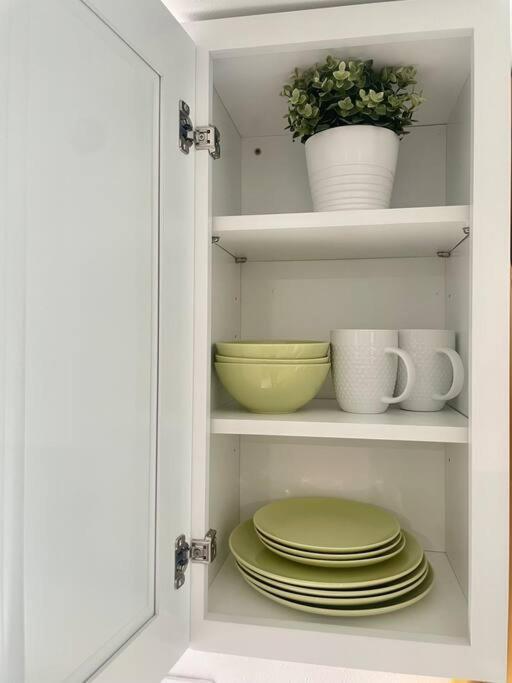 New Private Tiny Home Near Greenlake/Lightrail/I-5 シアトル エクステリア 写真